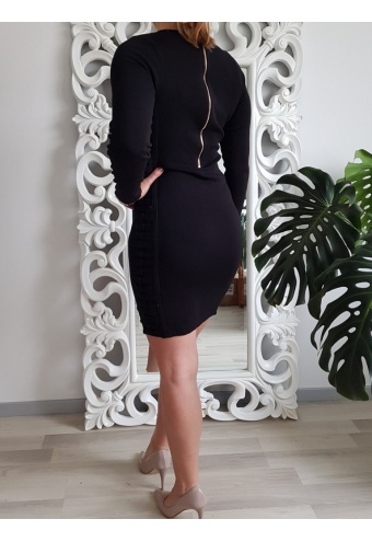 Svetríkové elegantné šaty - čierne