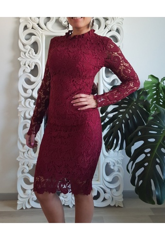 Čipkované šaty s dlhým rukávom