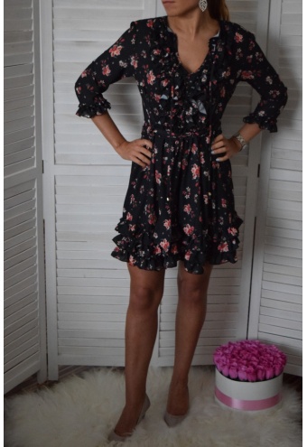 Jesenné šaty s kvetovanou potlačou