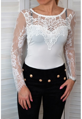 Čipkované elegantné body