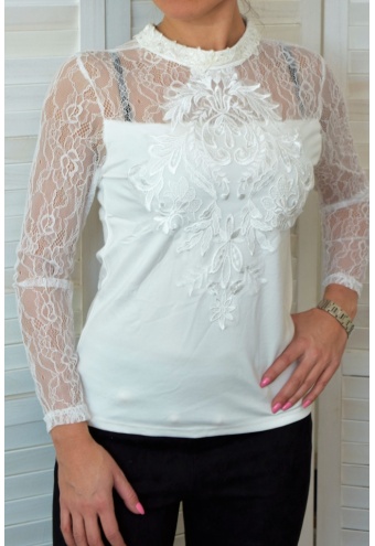 Elegantná čipkovaná blúzka 