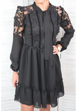 Elegantné šaty s krajkou - čierna