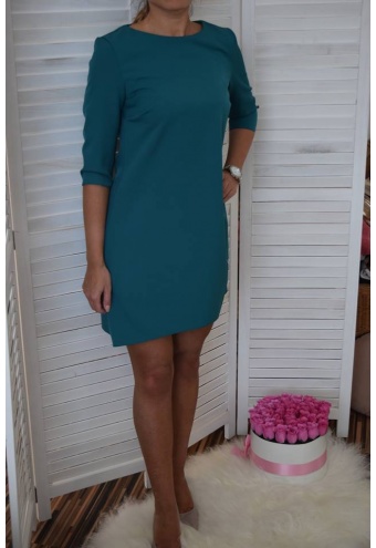 Jednoduché šaty s trištvrťovými rukávmi