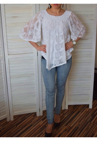 Čipkovaná tunika v asymetrickom strihu
